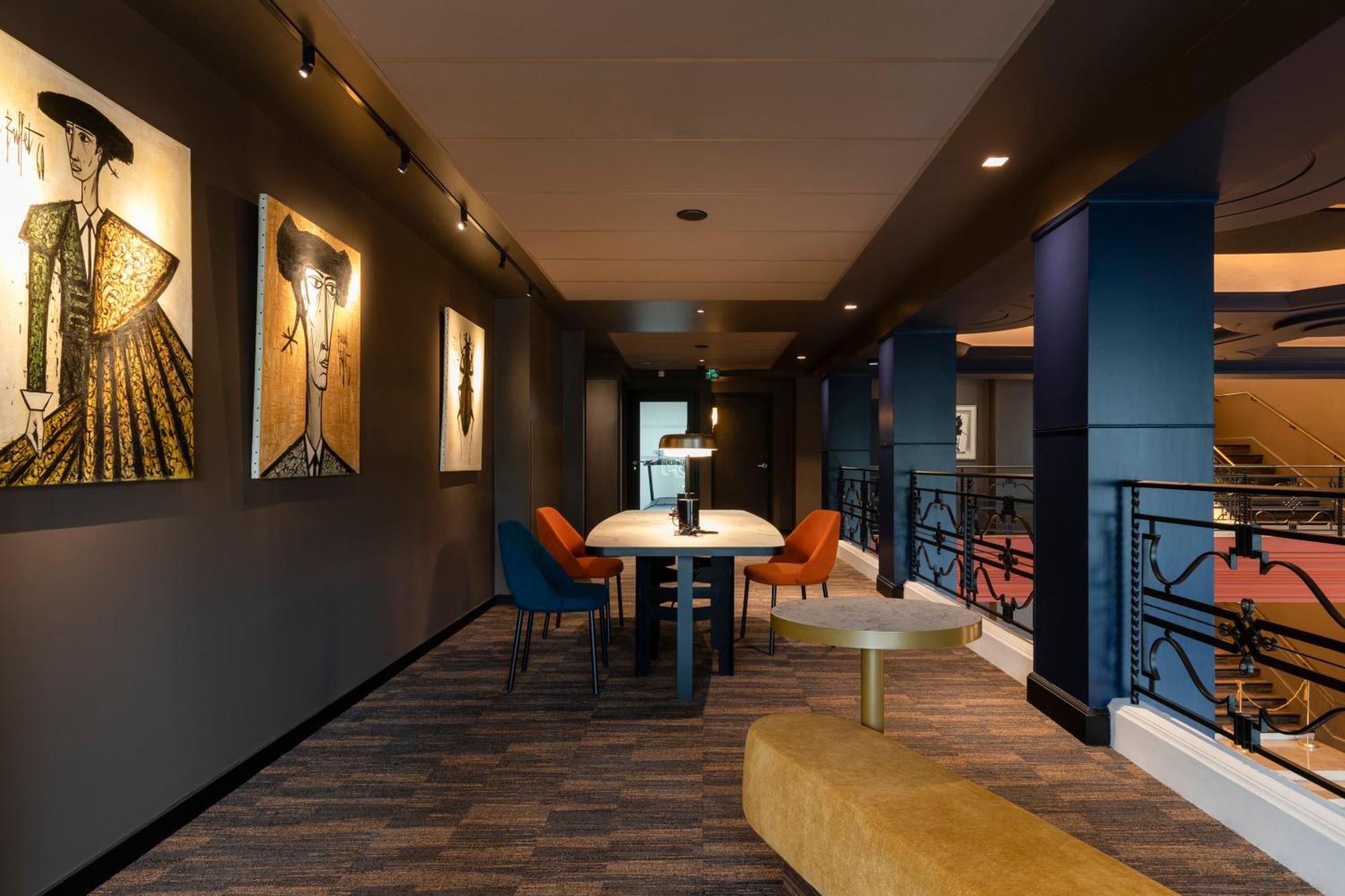 Le Continental Hotel